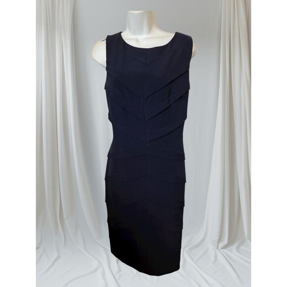 Adrianna Papell Navy Tiered Sheath Dress Size 12 Sleeveless Classic Cocktail - Picture 1 of 10
